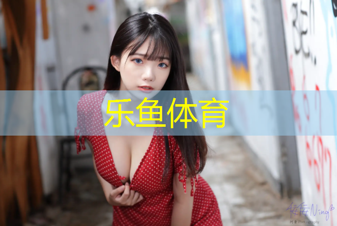 跆拳道模拟实战戴护具不
